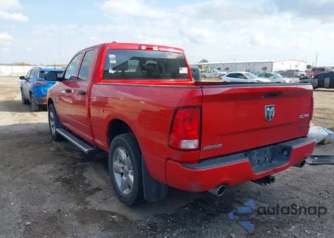 2019 Ram 1500 Classic Express 4X4 6'4 Box из США, поврежденный, VIN 1C6RR7FT2KS567946